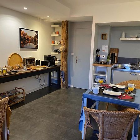 Bed and Breakfast La Ligne Angles-sur-lʼAnglin Exterior foto